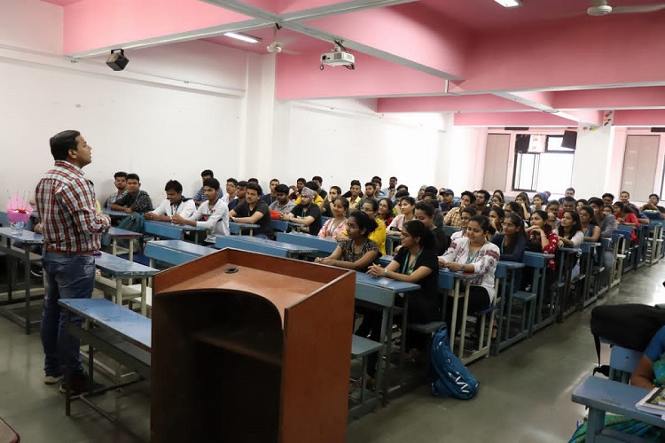 bcom-golden-saturday-2019-20-3