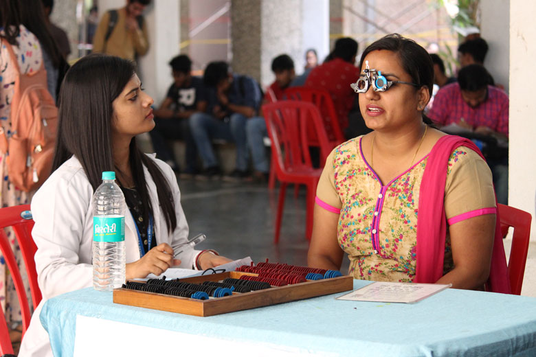 free-eye-check-up-camp-3