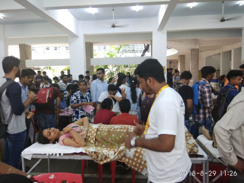 mega-blood-donation-camp-3