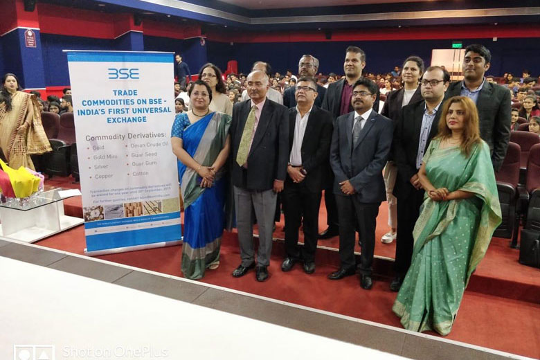 national-conference-on-data-science-transforming-the-digital-world-3