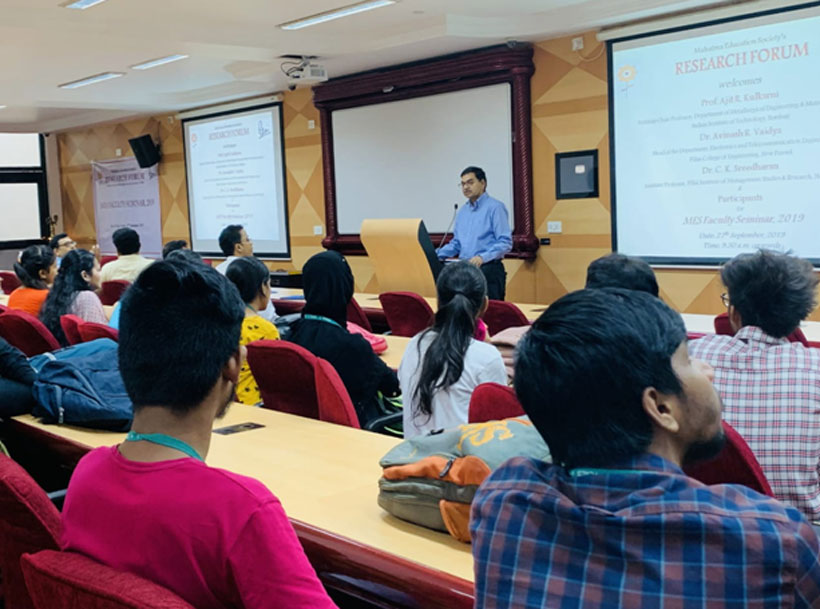 reserach-forum-2019-4