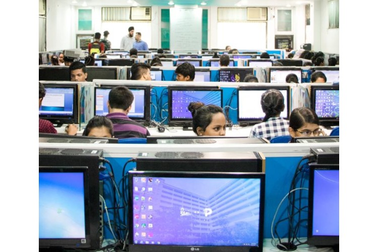 research-facility-computer-lab-2