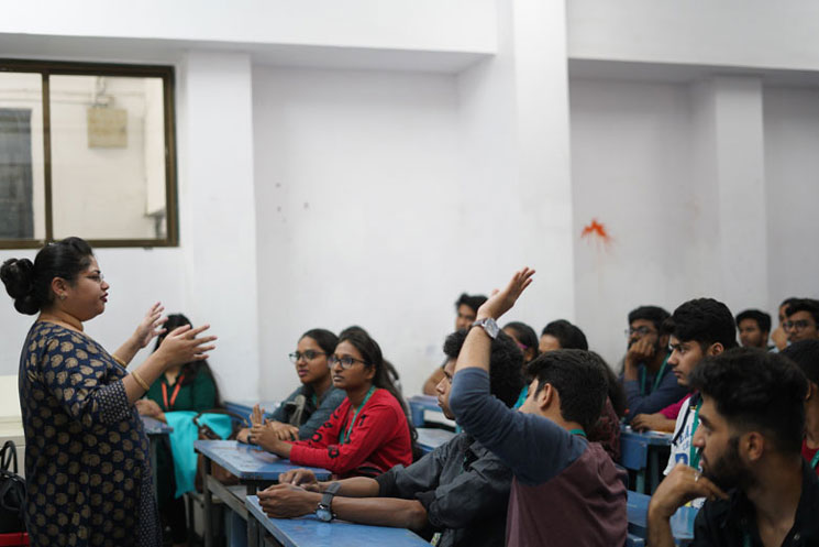 session-of-indian-school-of-media-3